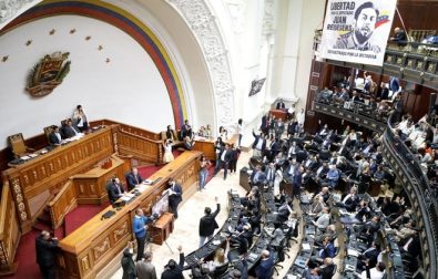 juan-guaido-afirmo-que-no-sucumbira-a-las-presiones-y-que-seguira-el-procedimiento-para-asumir-la-presidencia-de-venezuela